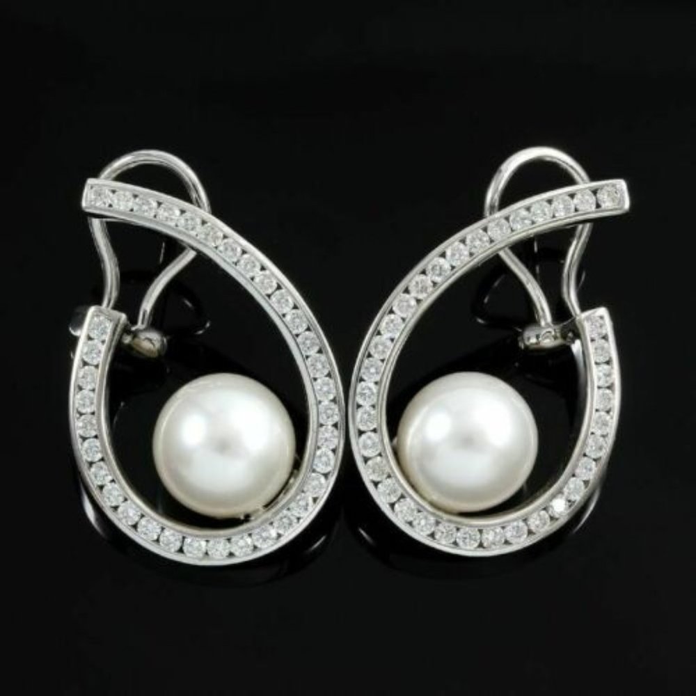 18k White Gold, Genuine Diamond & Pearl Earrings